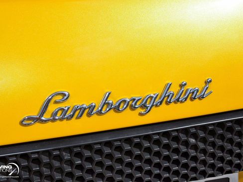 Used 2005 Lamborghini Murcielago Roadster image 33