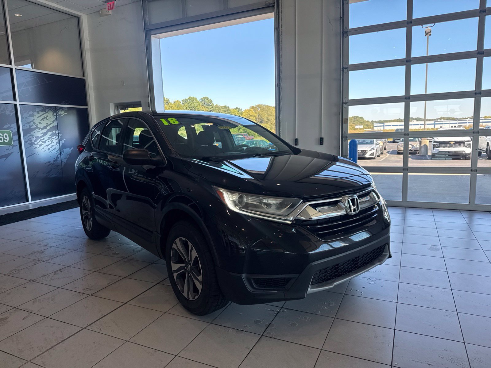 Used 2018 Honda CR-V LX image 3
