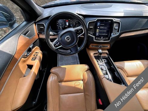 Used 2017 Volvo XC90 T6 Inscription w/ Vision Package AWD/4WD image 3