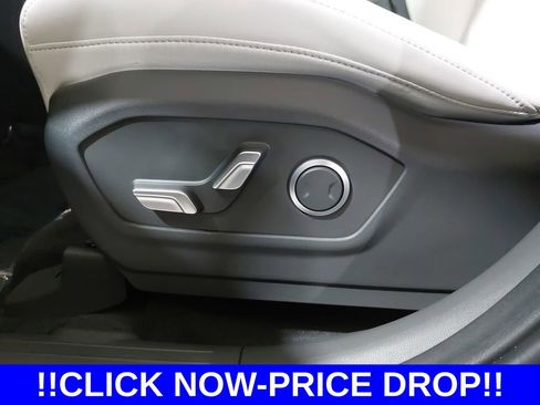 Certified 2025 Hyundai Santa Fe SEL image 30