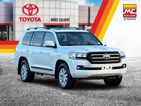 Used 2019 Toyota Land Cruiser AWD/4WD image 7