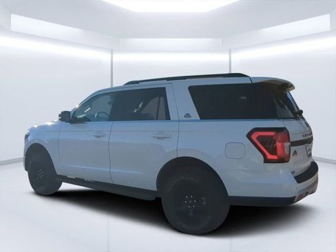 Used 2024 Ford Expedition Timberline image 5