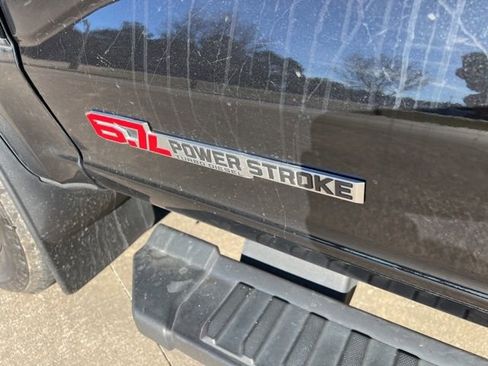 Used 2023 Ford F350 Lariat w/ Lariat Ultimate Package image 3