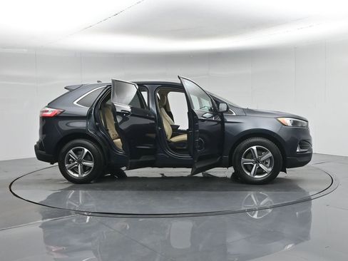 Certified 2023 Ford Edge SEL w/ Convenience Package AWD/4WD image 5