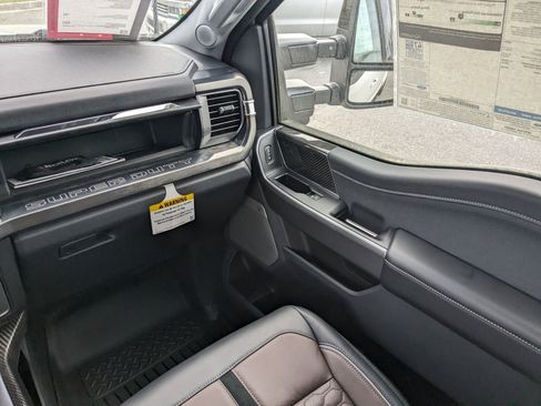 New 2024 Ford F250 Lariat w/ Lariat Ultimate Package image 18