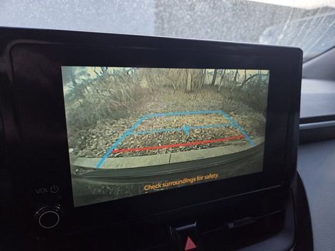 Used 2023 Toyota Corolla SE w/ Carpet Mat Package (TMS) image 11