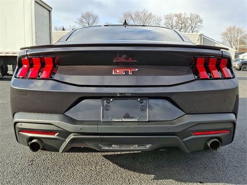 Used 2024 Ford Mustang GT Premium image 8