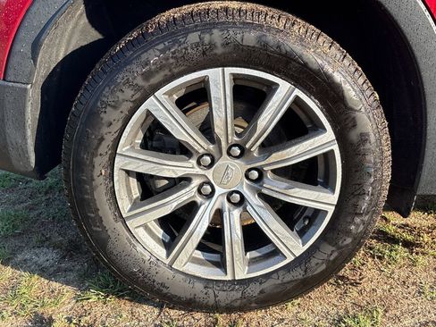 Used 2020 Cadillac XT4 Sport w/ Cold Weather Package FWD image 16