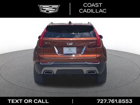 Used 2019 Cadillac XT4 Premium Luxury w/ Technology Package FWD image 6