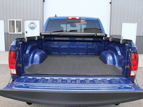 Used 2017 RAM 1500 Big Horn AWD/4WD image 9