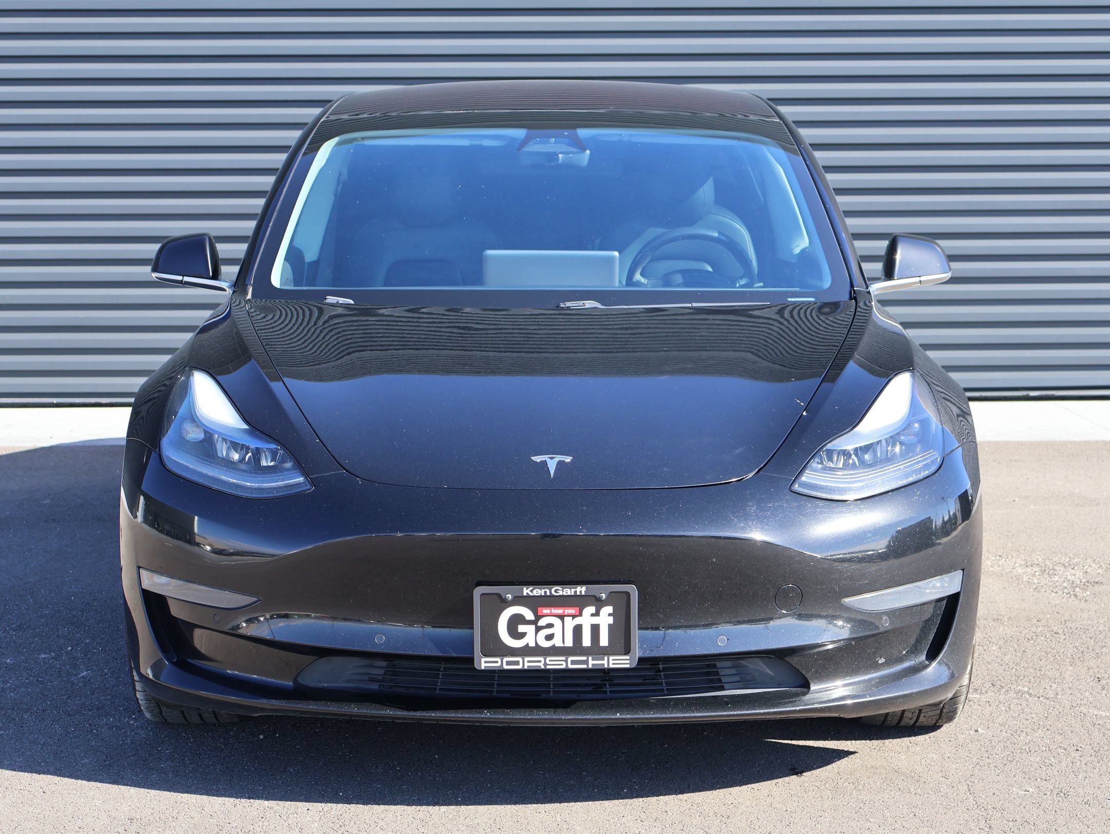 Used 2019 Tesla Model 3 Mid Range RWD image 2