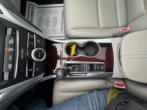 Used 2016 Acura TLX image 26