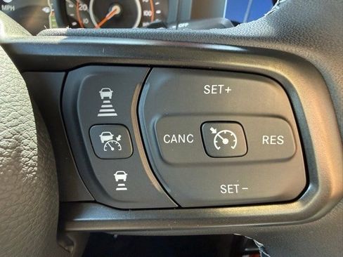 New 2025 Jeep Wrangler Unlimited Rubicon w/ XTREMEE 35" Tire Package image 15