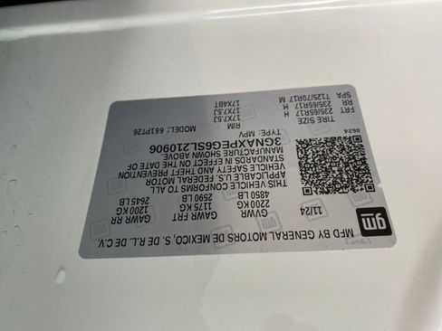 Certified 2025 Chevrolet Equinox LT w/ Convenience Package II image 24