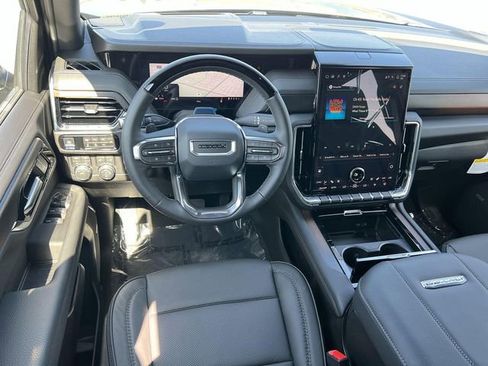 New 2026 GMC Yukon XL Denali w/ Denali Reserve Package AWD/4WD image 11