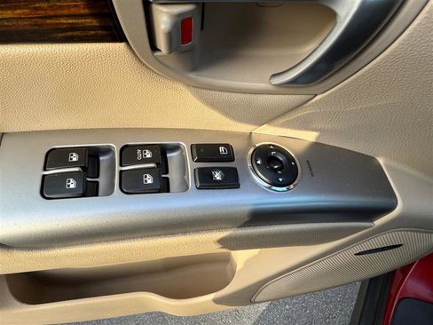 Used 2012 Hyundai Santa Fe Limited image 46