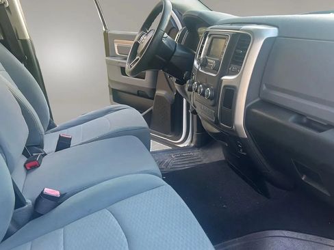 Used 2015 RAM 1500 Classic SLT RWD image 18