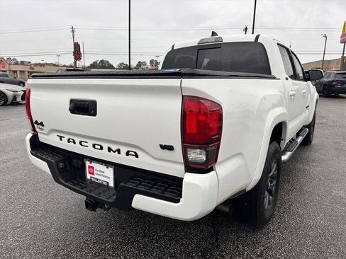 Used 2023 Toyota Tacoma SR5 image 3