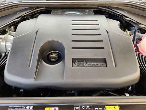 New 2026 Land Rover Range Rover SE image 21