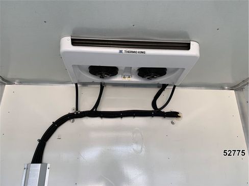 Used 2024 Chevrolet Express 3500 w/ Power Convenience Package RWD image 9