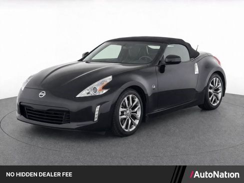 Used 2014 Nissan 370Z Touring w/ Navigation Package RWD image 1