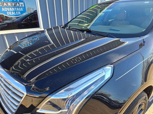 Used 2017 Cadillac XT5 Platinum image 19