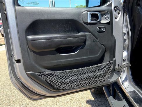 Used 2018 Jeep Wrangler Unlimited Rubicon image 21