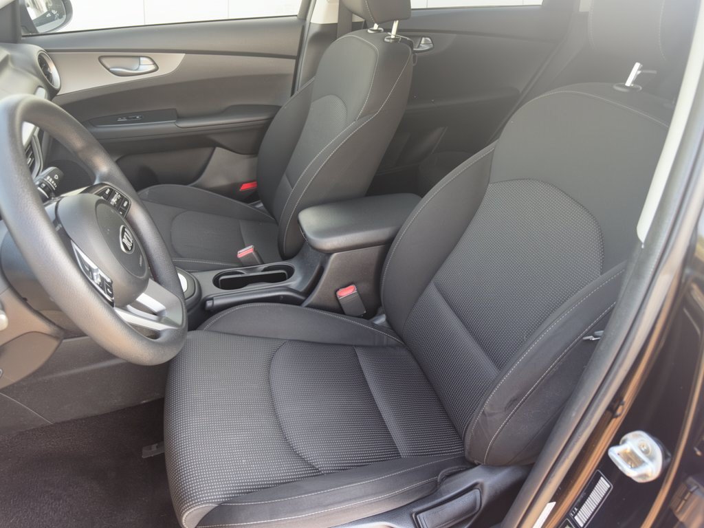 Used 2021 Kia Forte LXS FWD image 5