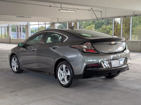Used 2016 Chevrolet Volt LT w/ Comfort Package FWD image 7