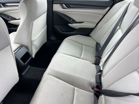 Used 2018 Honda Accord LX image 5