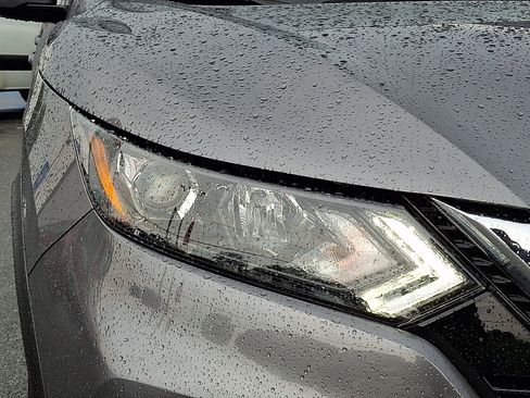 Used 2020 Nissan Rogue Sport S AWD/4WD image 10