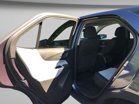 Used 2018 Chevrolet Equinox LT AWD/4WD image 10