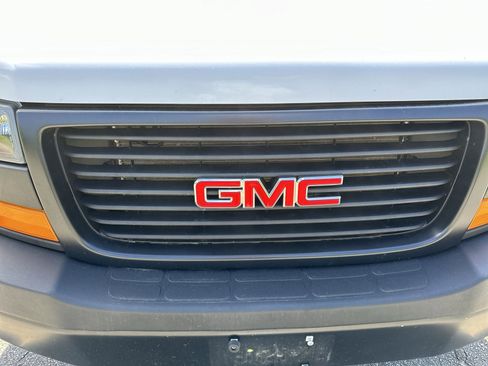 Used 2023 GMC Savana 2500 w/ Driver Convenience Package image 31