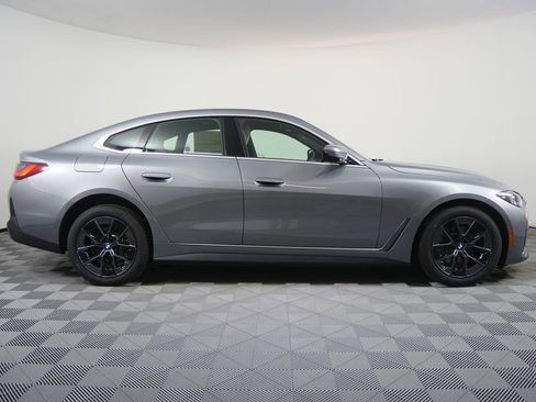 New 2026 BMW i4 eDrive40 RWD image 2