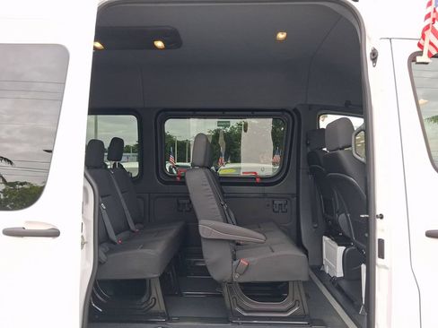 Used 2025 Mercedes-Benz Sprinter 2500 image 7