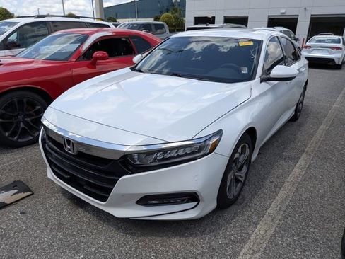Used 2020 Honda Accord EX image 2