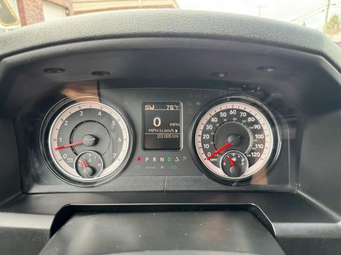 Used 2021 RAM 1500 Tradesman w/ Chrome Appearance Group image 55