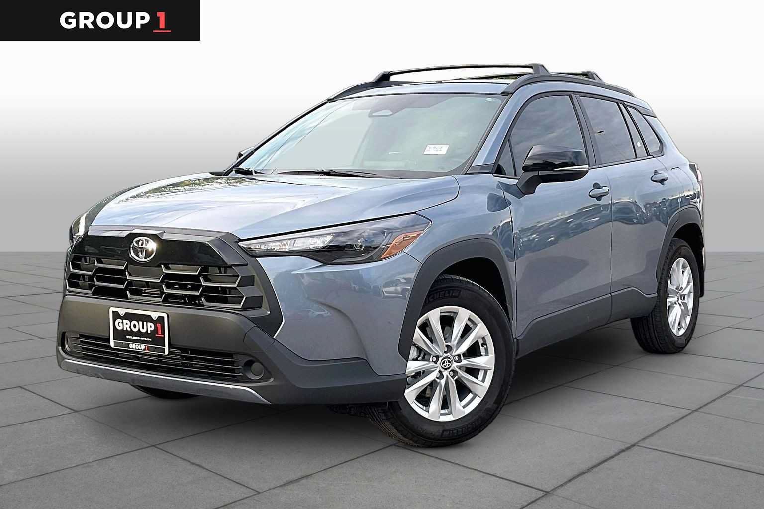 Used 2026 Toyota Corolla Cross LE FWD image 1