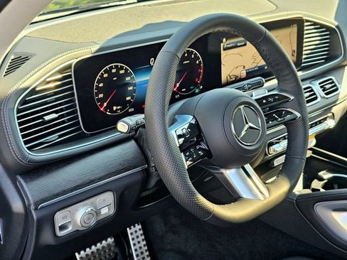 New 2026 Mercedes-Benz GLS 450 4MATIC image 15