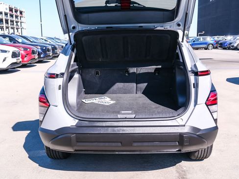 Used 2024 Hyundai Kona SEL FWD image 27