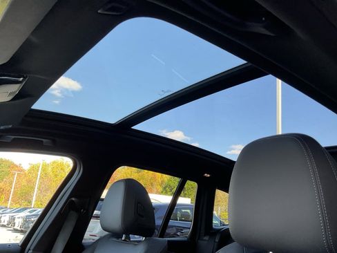 Certified 2024 BMW X3 xDrive30i w/ Convenience Package image 21