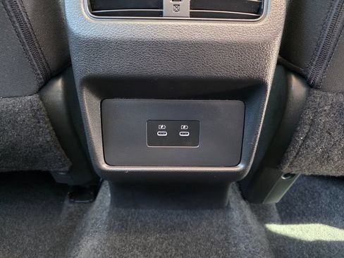Used 2025 Nissan Rogue SV AWD/4WD image 29