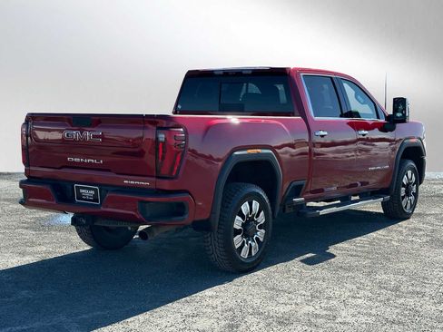 Certified 2024 GMC Sierra 2500 Denali AWD/4WD image 3