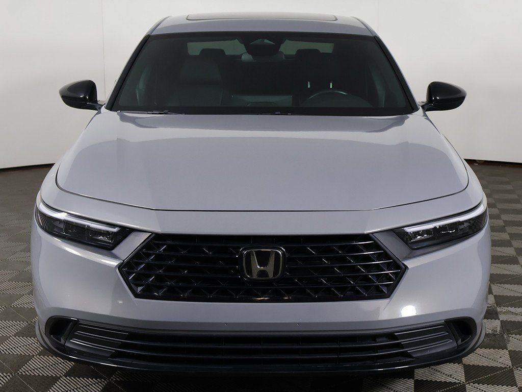 Used 2024 Honda Accord Sport image 11