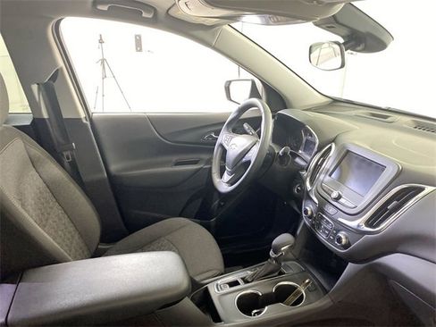 Used 2024 Chevrolet Equinox LT w/ LPO, Floor Liner Package image 15