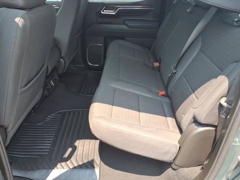 Used 2025 Chevrolet Silverado 1500 LT RWD image 13