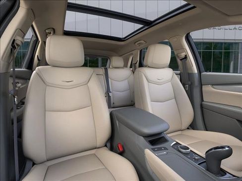 New 2025 Cadillac XT5 Premium Luxury image 16