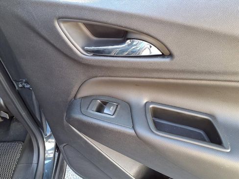 Used 2023 Chevrolet Equinox LT image 23