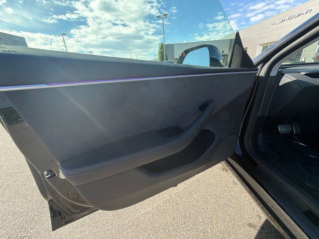 Used 2024 Tesla Model 3 Performance AWD/4WD image 6