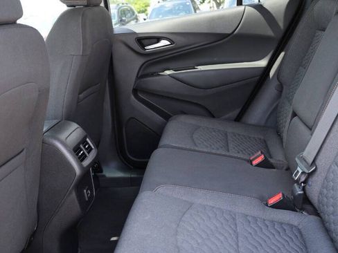 Used 2021 Chevrolet Equinox LT AWD/4WD image 17